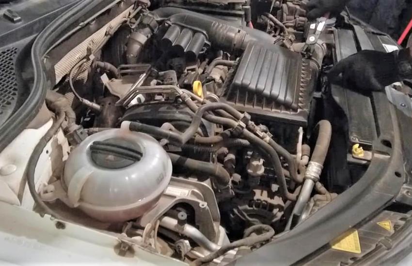 Замена воздушного фильтра Шкода Карок в Москве - сеть надежных ...